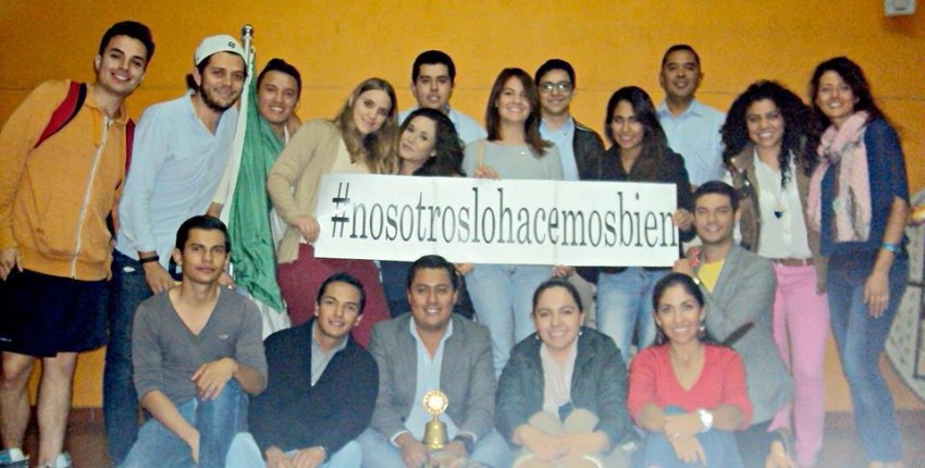 Con il gruppo ROTARACT di Aguascalientes promuovendo le attività del Centro Reffo A.C. con l’hashtag #nosotroslohacemosbien.
